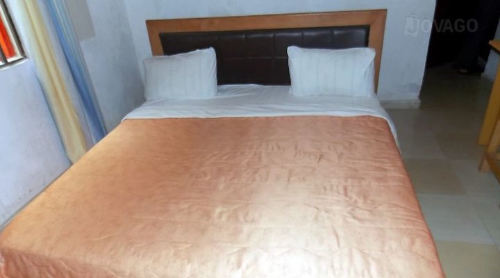 Aries Suites Hotel