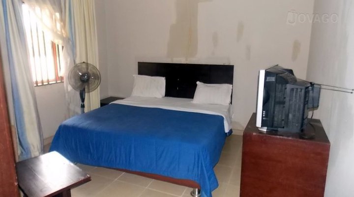 Aries Suites Hotel