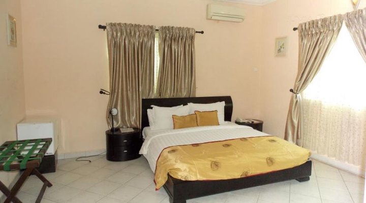 Dixie Suites