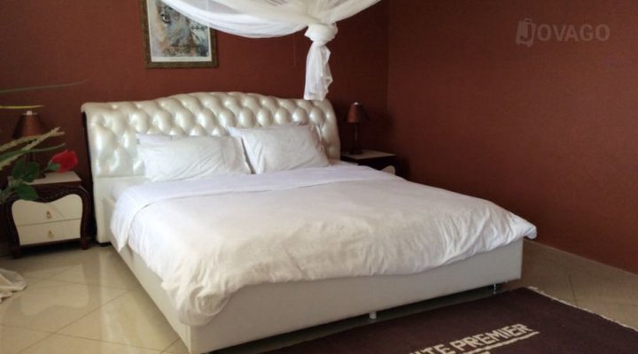 The White Premier Lodge