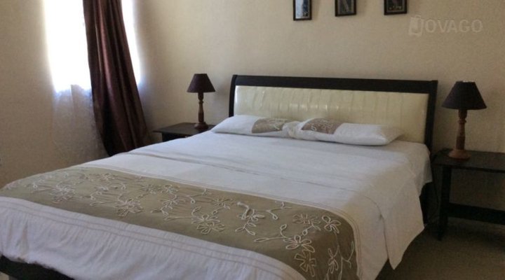 The White Premier Lodge