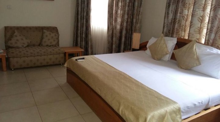 Acacia Guest Lodge -Haatso