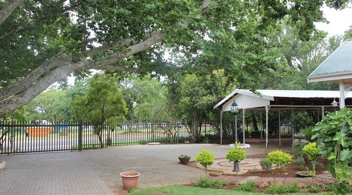 Loerie Inn Guesthouse