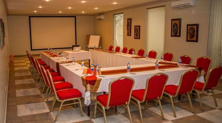Colosseum Hotel and Fitness Club