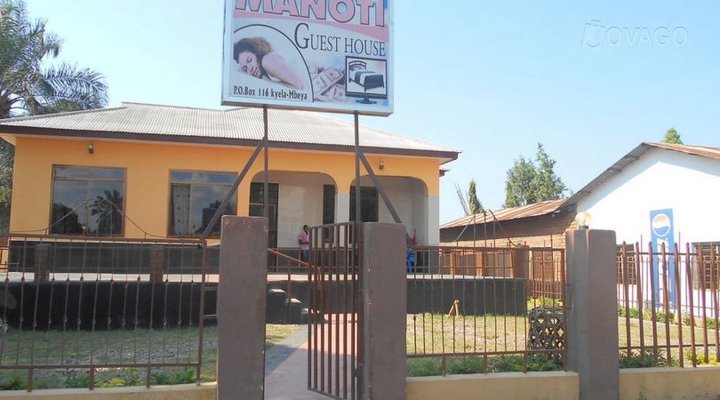 Manoti Guest House