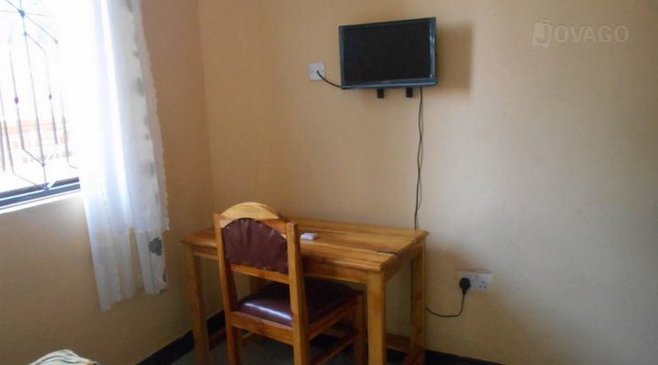 Manoti Guest House
