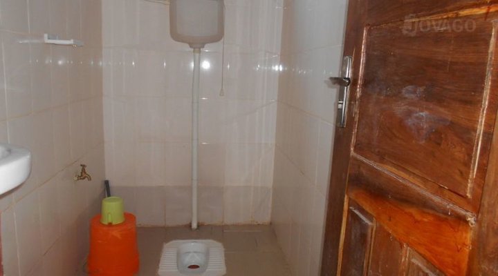 Manoti Guest House