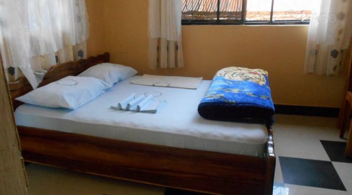 Manoti Guest House