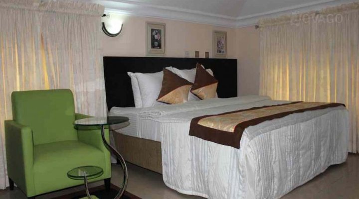 Conference Hotel and Suites Shagamu