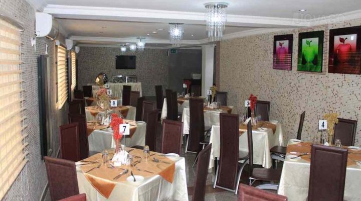 Conference Hotel and Suites Shagamu