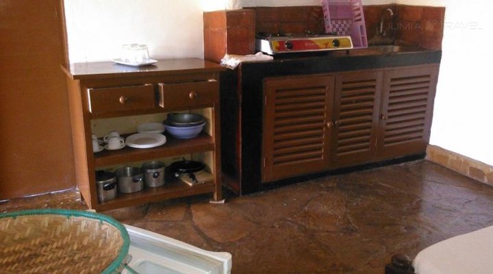 Diani Banda Cottages