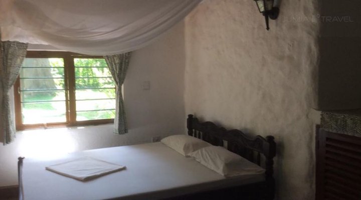 Diani Banda Cottages