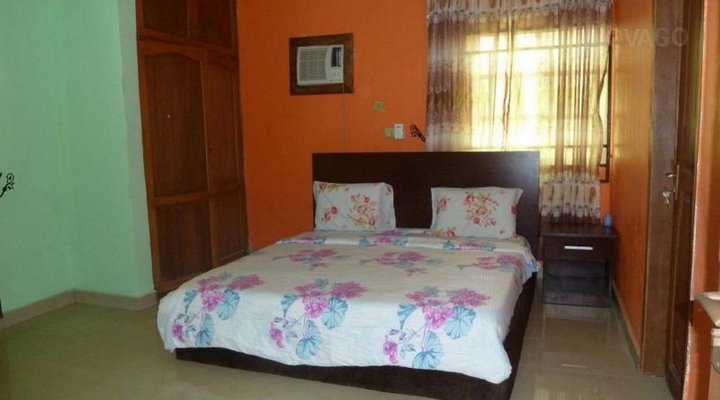 Blue Zephyr Hotel and Suite