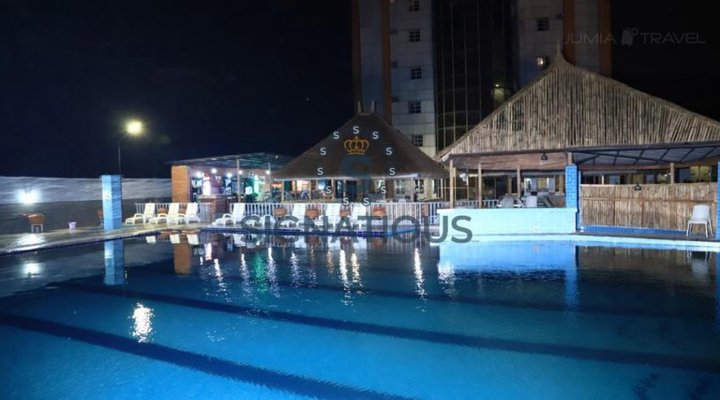 Signatious Hotels & Suites Warri