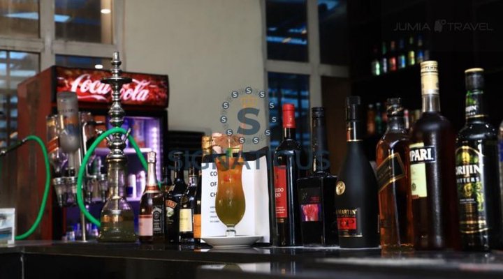 Signatious Hotels & Suites Warri