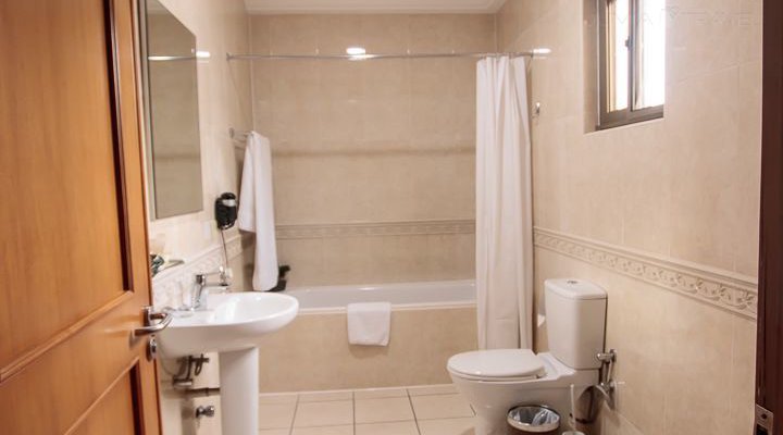 Oak Plaza Hotels - East Legon