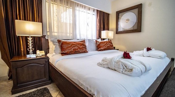 Oak Plaza Hotels - East Legon