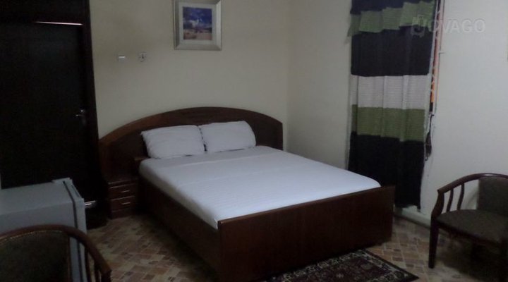 Walji Lodge