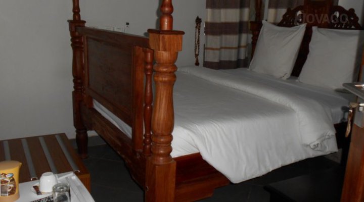 P.T Stone Park Hotel