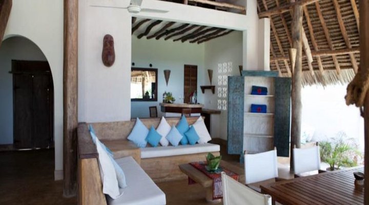 Green and Blue Ocean Lodge