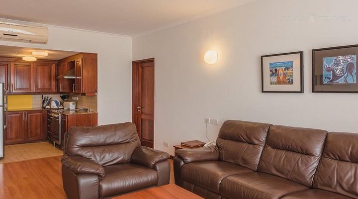 Sea Cliff Court Hotel and Luxury Apartments