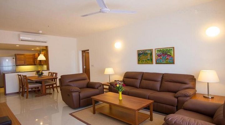 Sea Cliff Court Hotel and Luxury Apartments