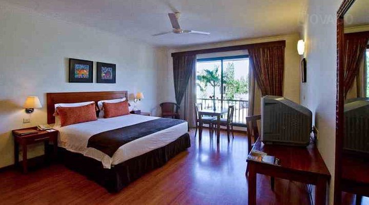 Sea Cliff Court Hotel and Luxury Apartments
