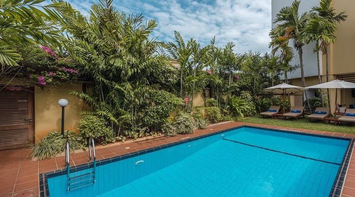 Sea Cliff Court Hotel and Luxury Apartments