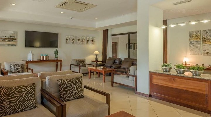 Sea Cliff Court Hotel and Luxury Apartments