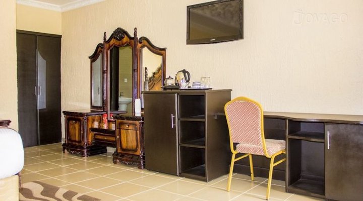 Samfred Garden Lodge