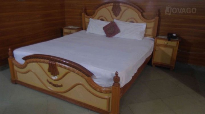 Samfred Garden Lodge