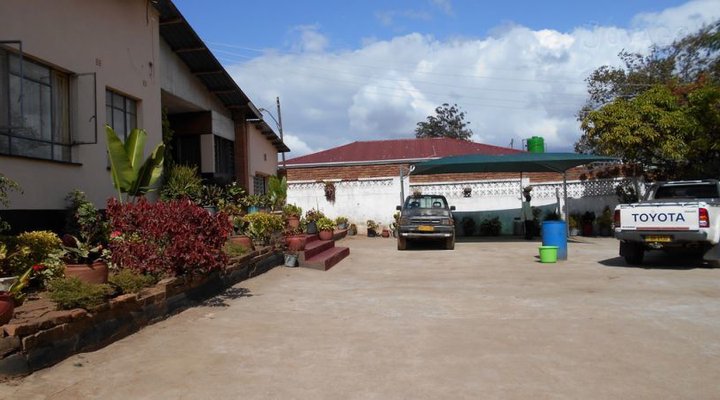 Mpingwe Motel