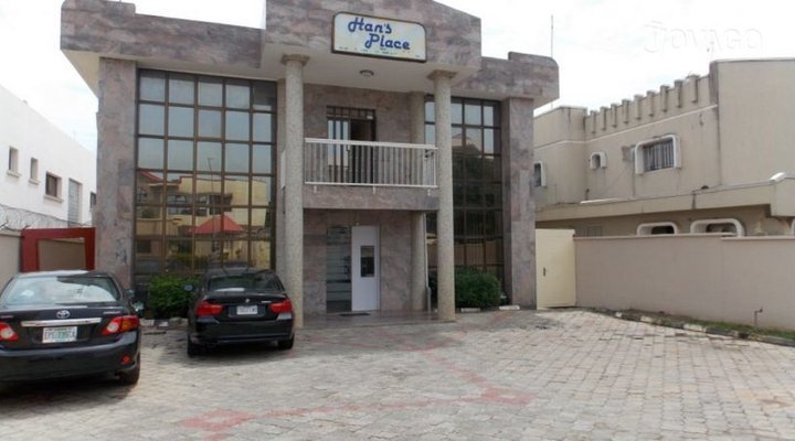 Han's Place Hotel