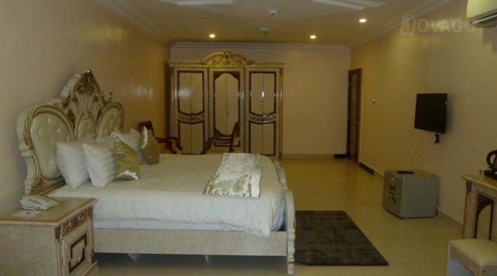 Best Western Plus Wetland Hotel