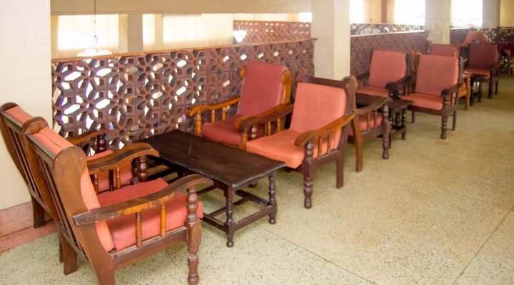 Kiboko Highway Hotel