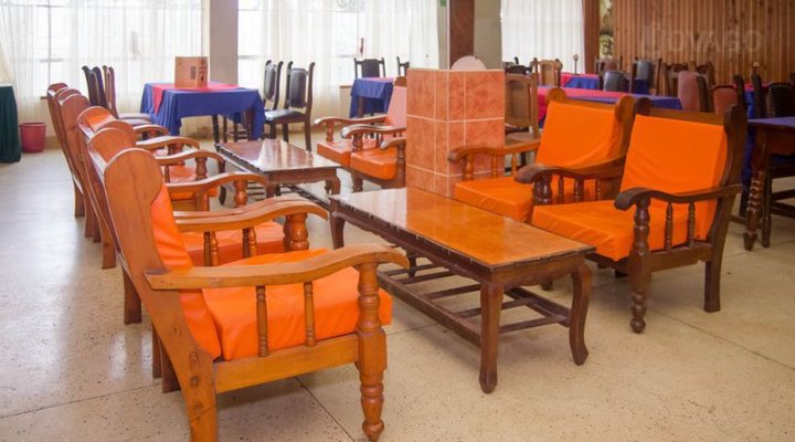 Kiboko Highway Hotel