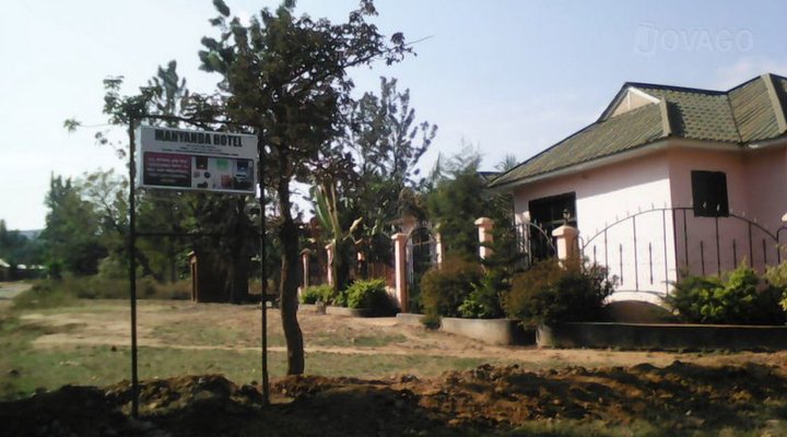 Manyanda Hotel