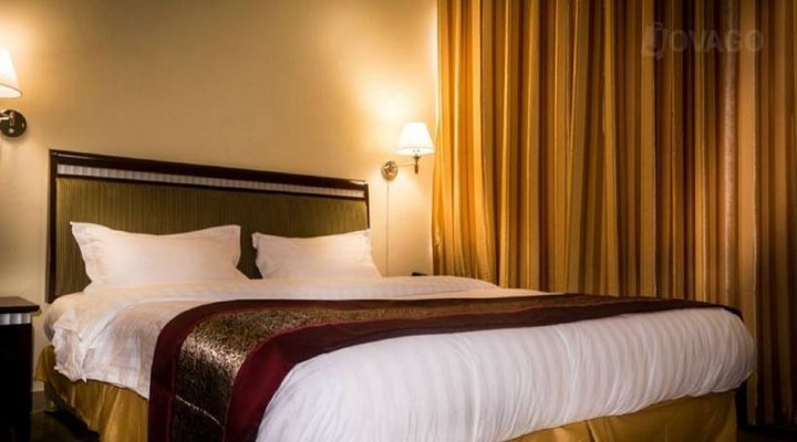 Serendib Suites & Conference Centre