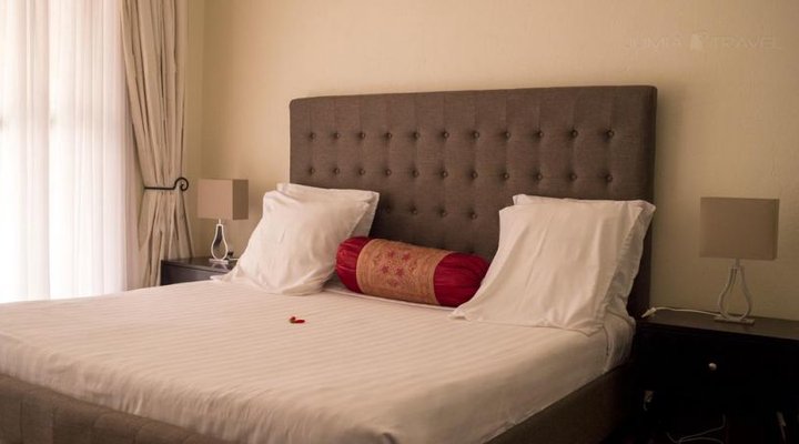 Le Petit Village Hotel