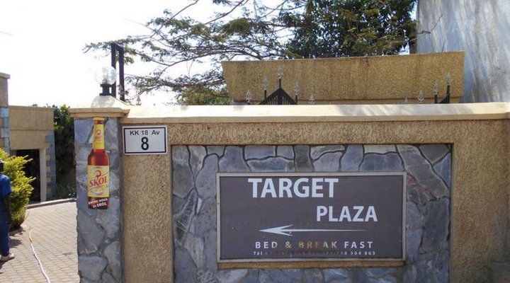 Target Plaza Motel