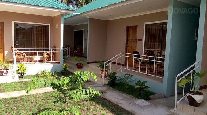 Mara Courtyard Lodge