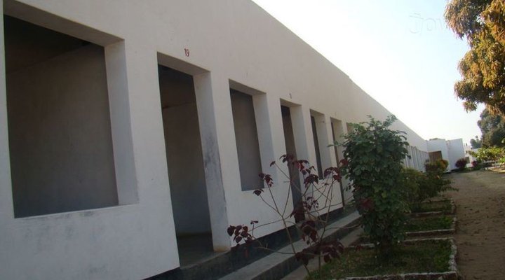 Mufwa Lakeshore Lodge