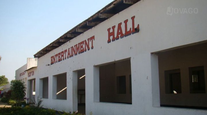 Mufwa Lakeshore Lodge