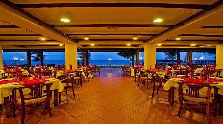 Hotel White Sands: The Beach Resort