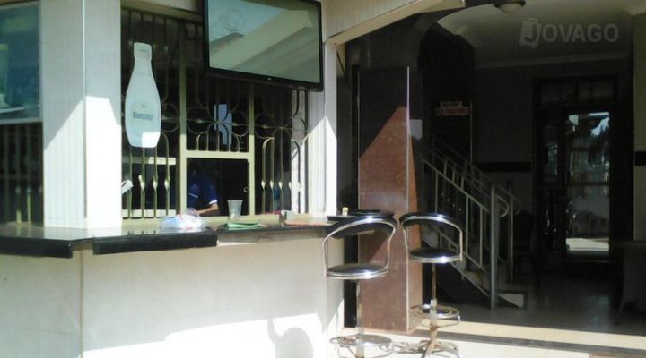 Mpiga Executive Lodge