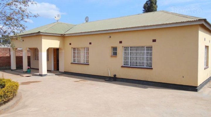 Executive Isomelha Guest House