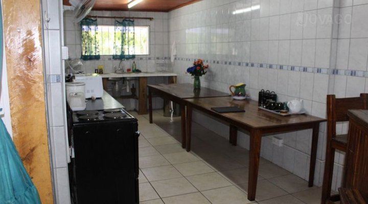 Annie's Lodge Cape Maclear