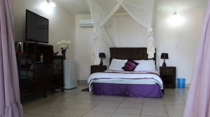 Annie's Lodge Cape Maclear