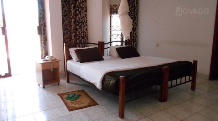 Romalo Guest House