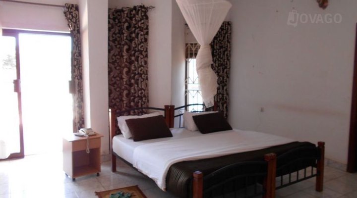 Romalo Guest House